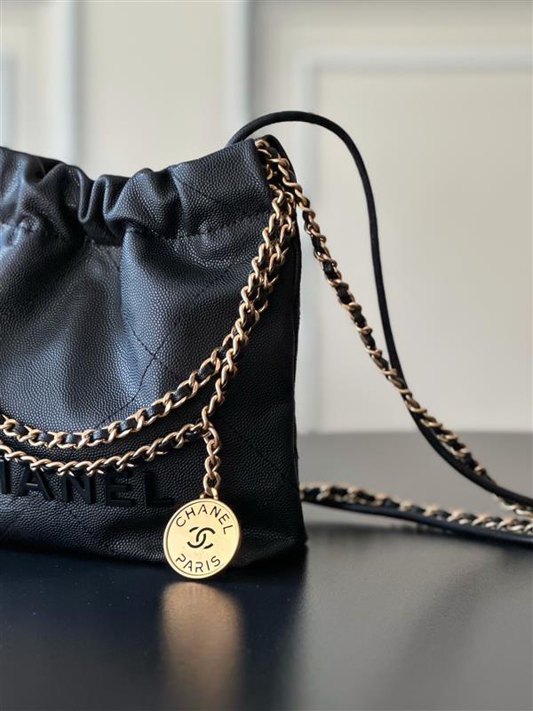 2026127215210785 600